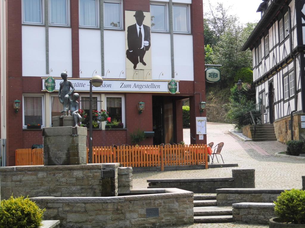 Pension Zum Angestellten Porta Westfalica Exterior photo